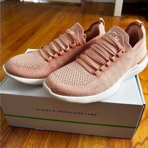 APL Techloom Breeze Sneakers